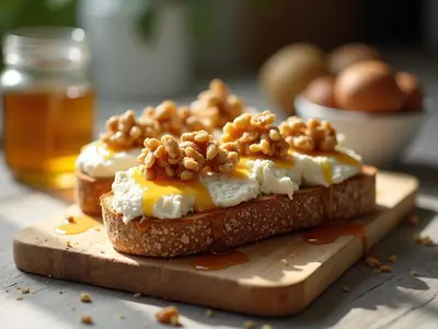 Tostada de requesón con miel y nueces